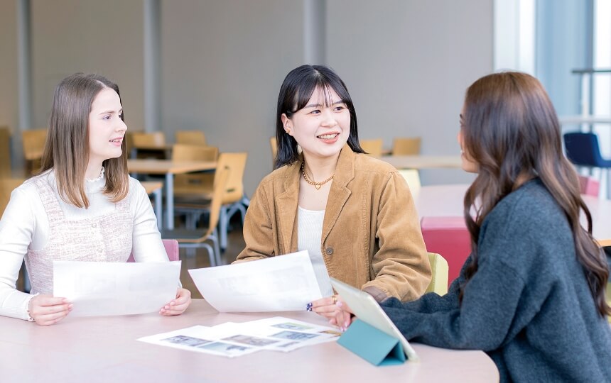 国際学部 国際学科 4年生小西 はるさん 京都府立京都すばる高校