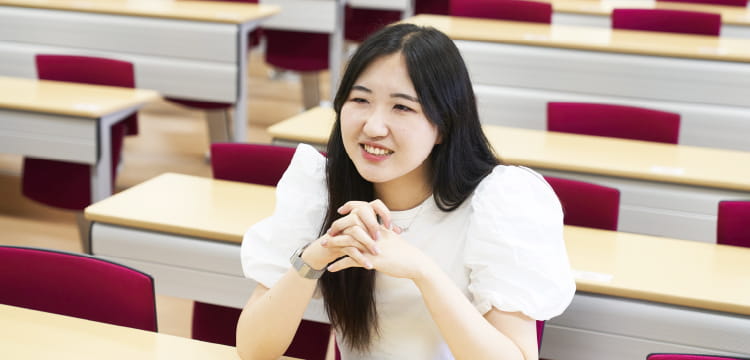 尹 伸(ユン シン)さん