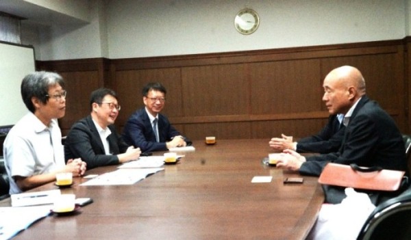 ※写真：協議の様子
